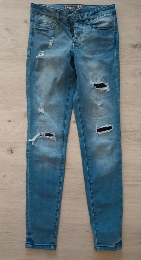 Blugi FB Sister EU 36 | Albastru, Lungi, Talie medie, Skinny fit, Cu decupaje - Image 2