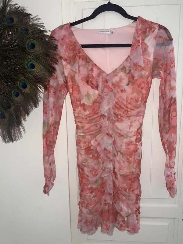 Rochie casual Stradivarius EU 34 | Roz, Mini, Floral & Tropical
