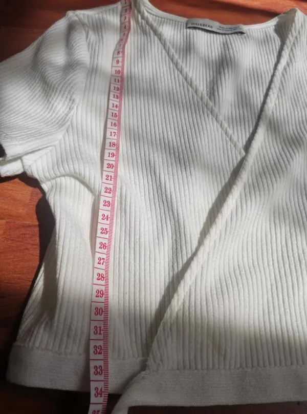 Top cropped Pull&Bear M | Alb, Cropped (Scurt), Mânecă scurtă, Petite, Design petrecut - Image 5
