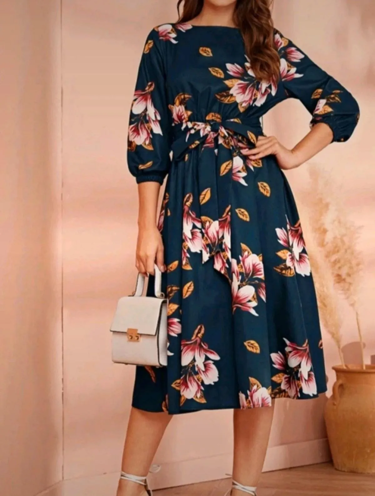 Rochie casual Shein EU 40 | Bleumarin, Midi, Mânecă trei sferturi, Floral & Tropical, Poliester