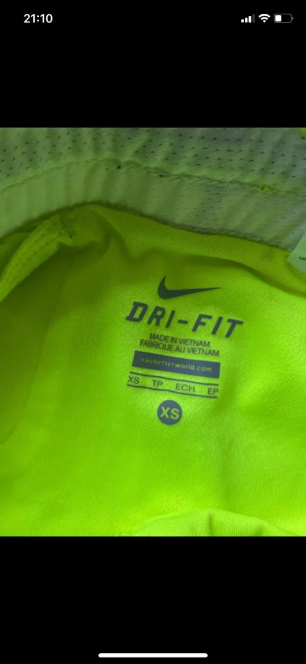 Pantaloni sport Nike XS | Verde lime, Scurți - Image 5