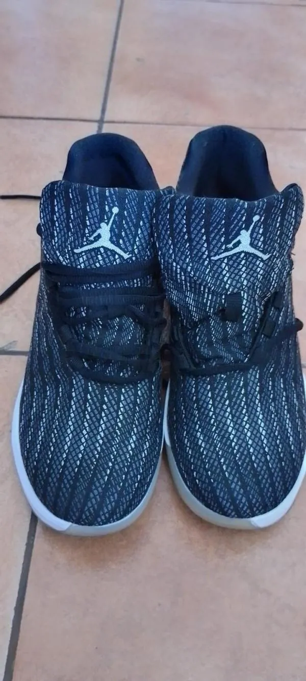 Sneakers Air Jordan EU 43 | Negru - Image 2