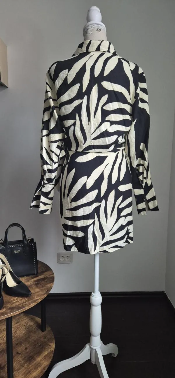 Rochie casual H&M XS | Negru, Mini, Mânecă lungă, Floral & Tropical, Drapat - Image 5