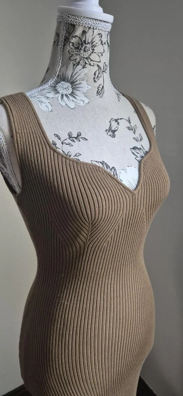 Rochie de seară H&M EU 36 | Caramel, Midi, Fără mâneci - Image 4