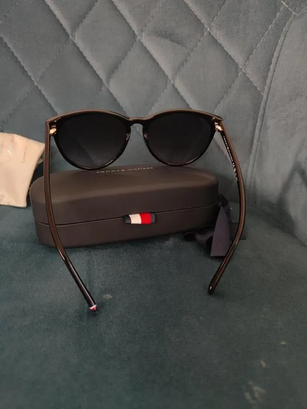 Ochelari de soare Tommy Hilfiger | Negru - Image 2