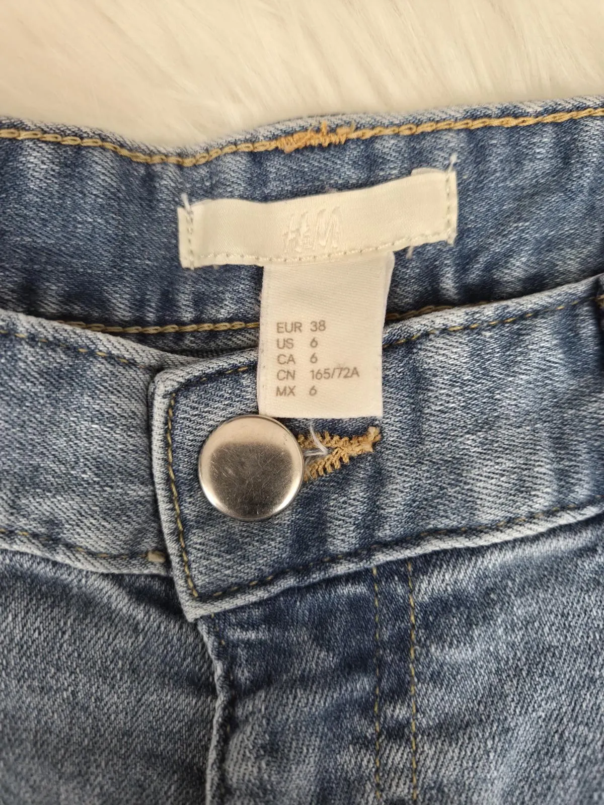 Blugi H&M EU 38 | Albastru, Scurți, Talie medie, Bumbac - Image 4
