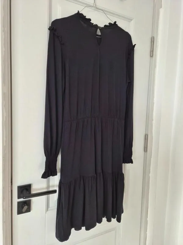 Rochie casual EDC EU 38 | Negru, Mini, Mânecă lungă, Vâscoză - Image 4