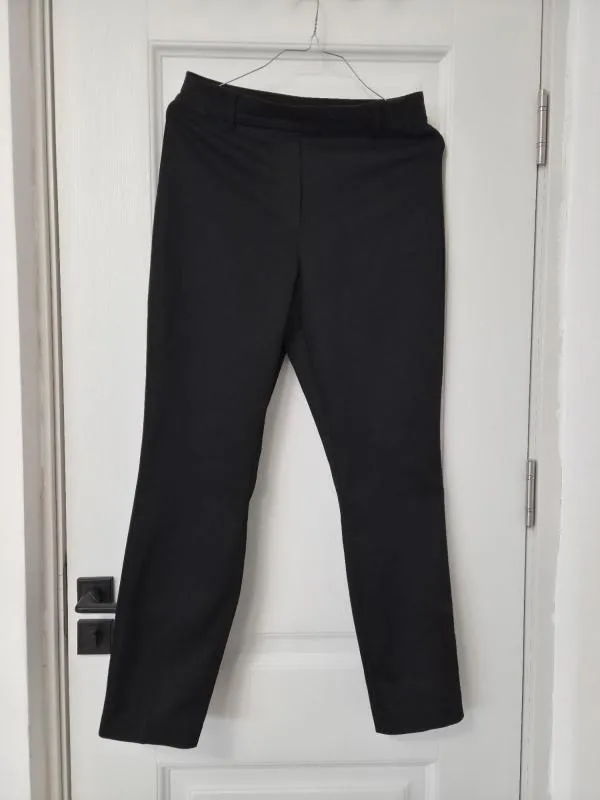 Pantaloni H&M EU 38 | Negru, Lungi, Talie medie, Tapered (Conici) fit, Bumbac - Image 2