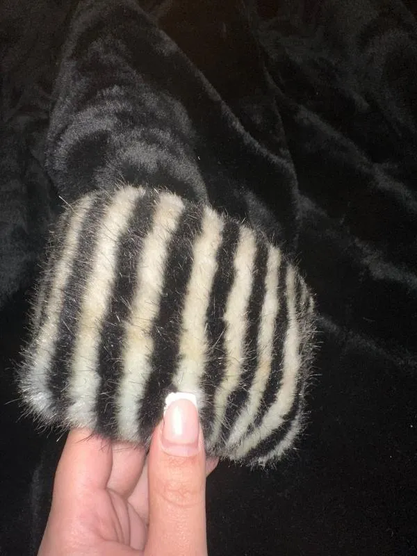Geacă din blană Bolong XXL | Negru, Cu glugă, Dungi - Image 3