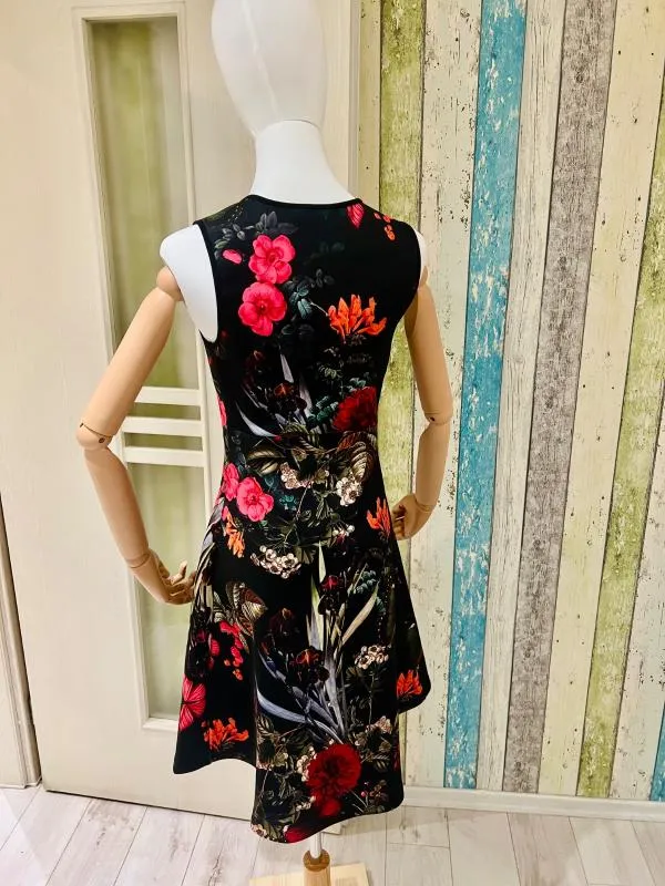 Rochie de ocazie Thurley M | Multicolor, Midi, Fără mâneci, Floral & Tropical, Satinat - Image 6