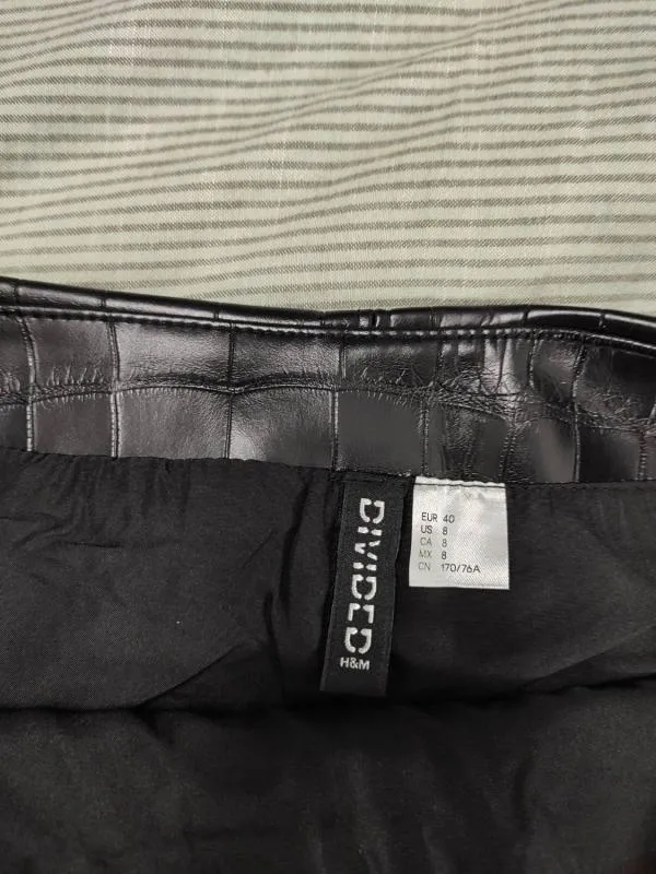 Fustă A-line H&M EU 40 | Negru, Mini, Lungă fit, Animal print, Piele ecologică - Image 5