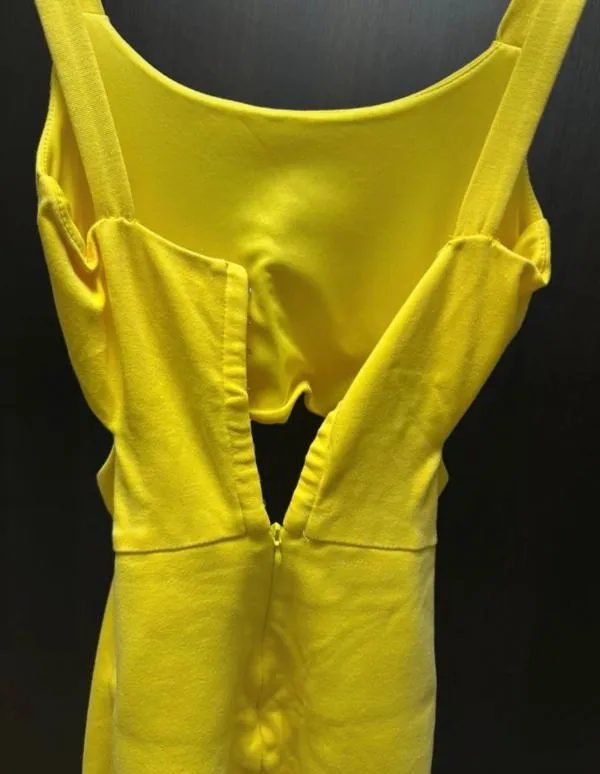 Rochie casual Zara XS | Galben, Mini, Bretele subțiri, Monocrom, Cu decupaje - Image 3