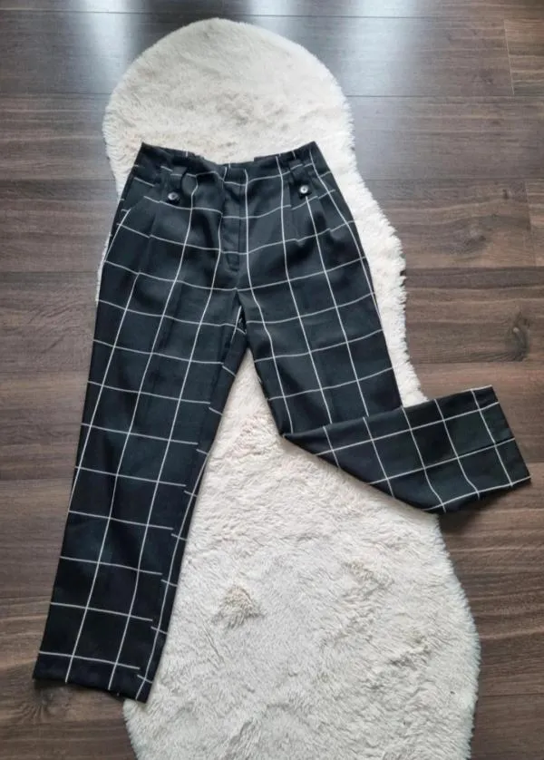 Pantaloni Primark M | Negru, Lungi, Tapered (Conici) fit, Carouri - Image 2