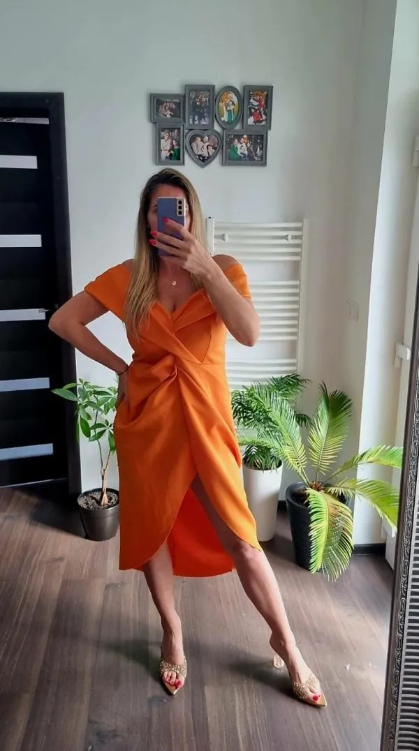 Rochie de seară ASOS EU 44 | Portocaliu, Midi, Plus size, Monocrom, Design petrecut - Image 5