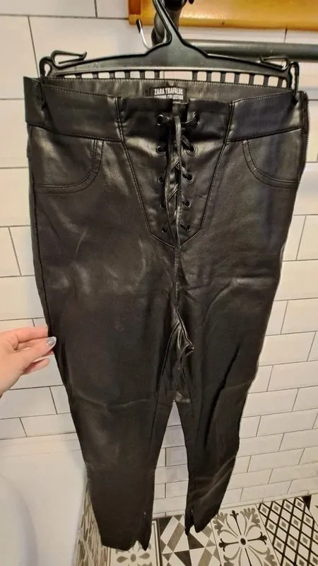 Pantaloni Zara S | Negru, Lungi, Clasici Casual, Piele ecologică - Image 2