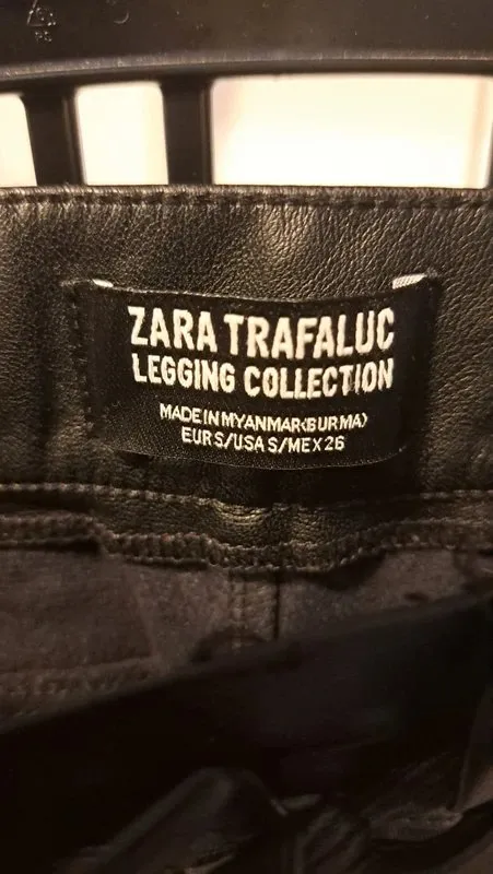 Pantaloni Zara S | Negru, Lungi, Clasici Casual, Piele ecologică - Image 3