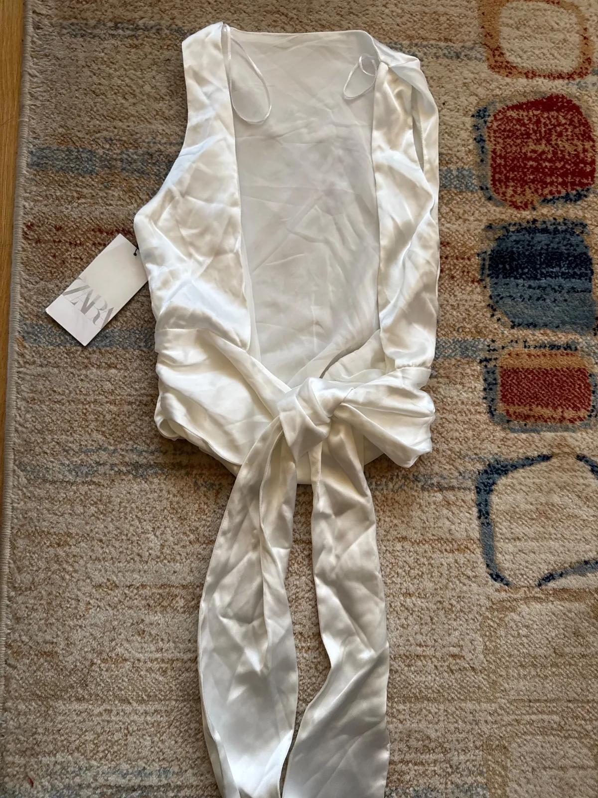 Top cropped Zara S | Alb, Cropped (Scurt), Fără mâneci, Satinat - Image 3