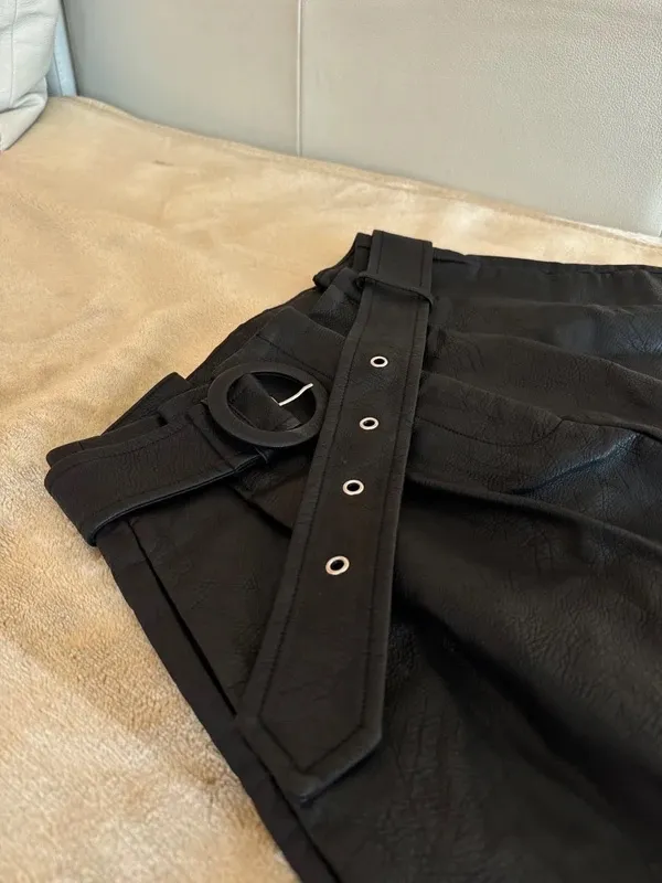 Fustă din piele Zara XS | Negru, Mini, Talie înaltă, Piele ecologică - Image 3