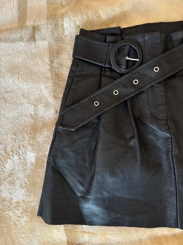 Fustă din piele Zara XS | Negru, Mini, Talie înaltă, Piele ecologică - Image 4
