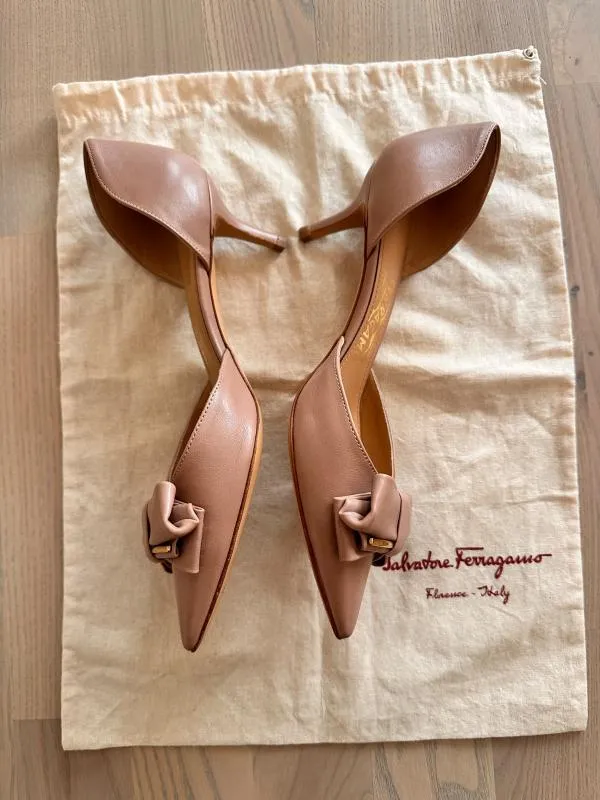 Pantofi cu toc mic Salvatore Ferragamo EU 37 | Bej, Monocrom, Piele naturală - Image 8