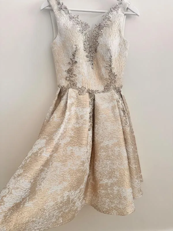 Rochie de seară Piyamor EU 38 | Bej, Midi, Fără mâneci, Broderie, Poliester - Image 2