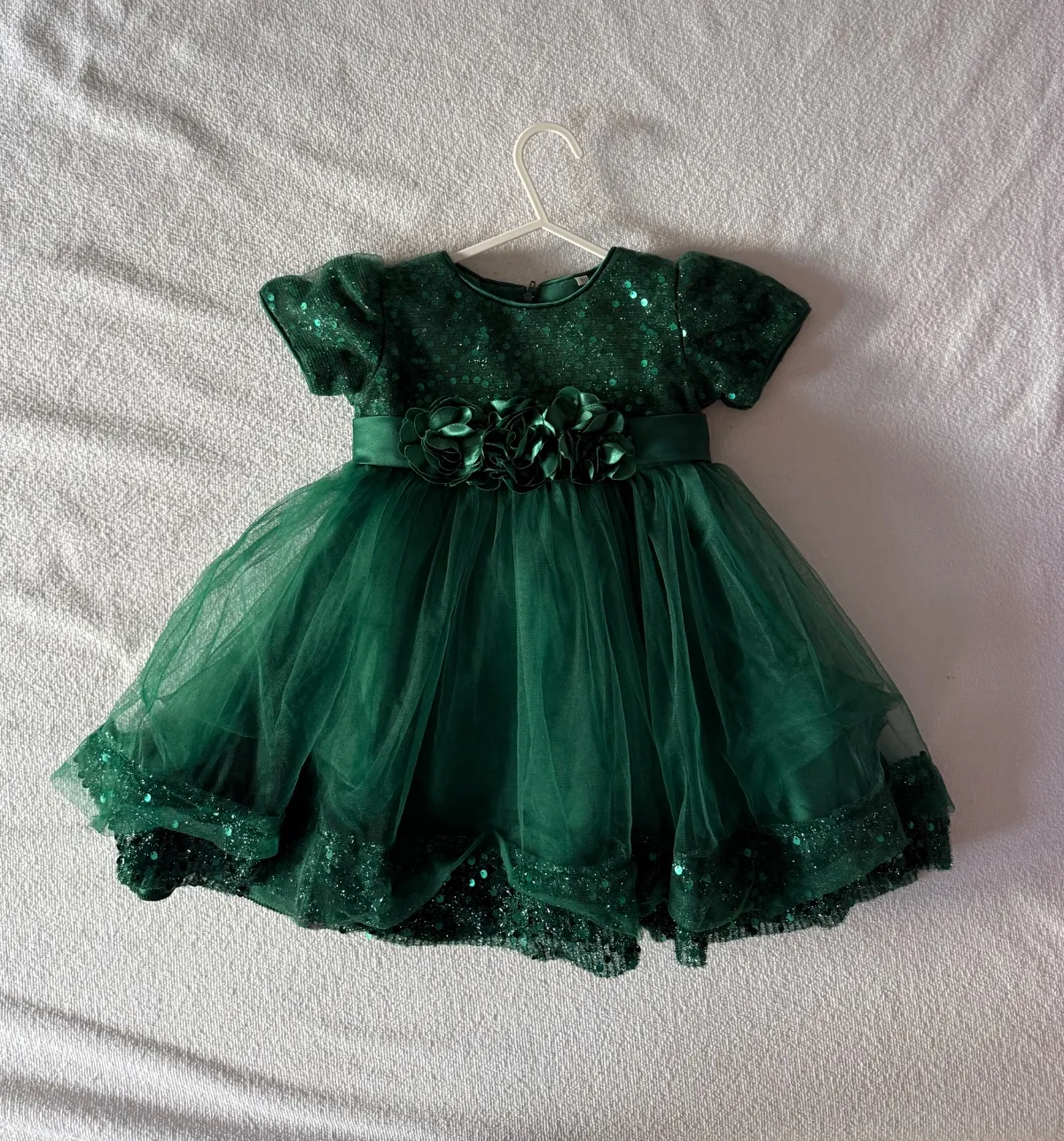 Rochiță verde cu paiete și fundiță Bebeluși (0-24 luni) | Verde - Image 2