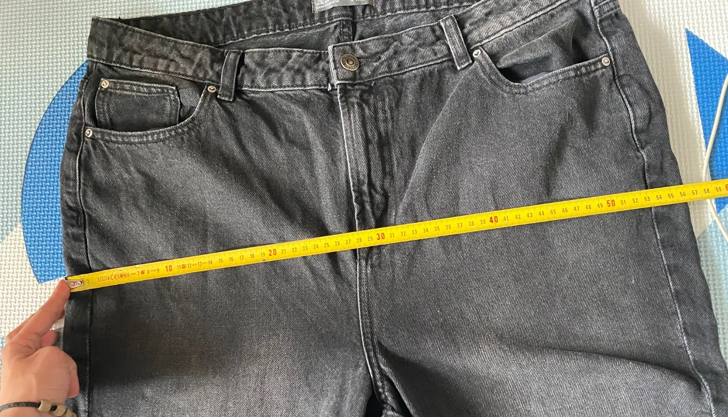 Blugi Primark EU 46 | Negru, Lungi, Talie înaltă, Flared (Evazați) fit, Prespălați  Cu umbre - Image 6