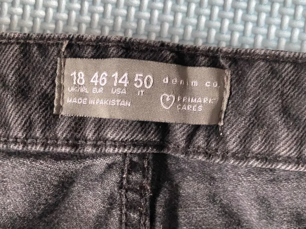 Blugi Primark EU 46 | Negru, Lungi, Talie înaltă, Flared (Evazați) fit, Prespălați  Cu umbre - Image 8