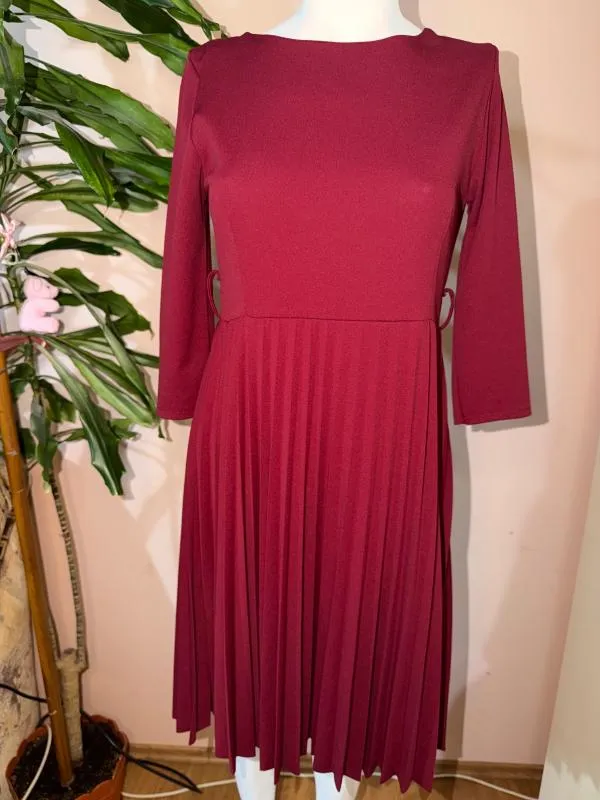 Rochie casual M | Burgundy, Midi, Mânecă trei sferturi, Monocrom, Poliester - Image 2