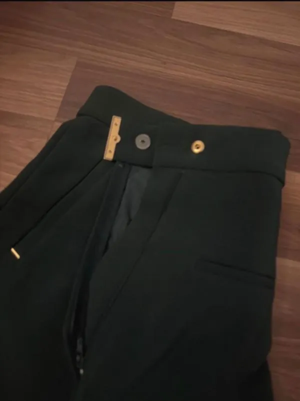Pantaloni H&M M | Verde, Scurți, Talie înaltă, Regular (Standard) fit, Clasici  Casual - Image 4