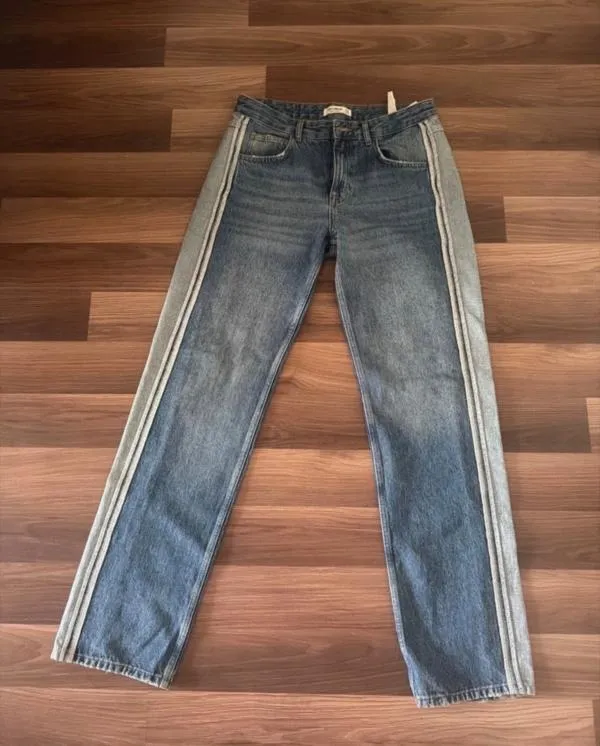 Blugi Pull&Bear EU 38 | Albastru, Lungi, Talie joasă, Straight (Drepți) fit, Bicolori Patchwork - Image 6