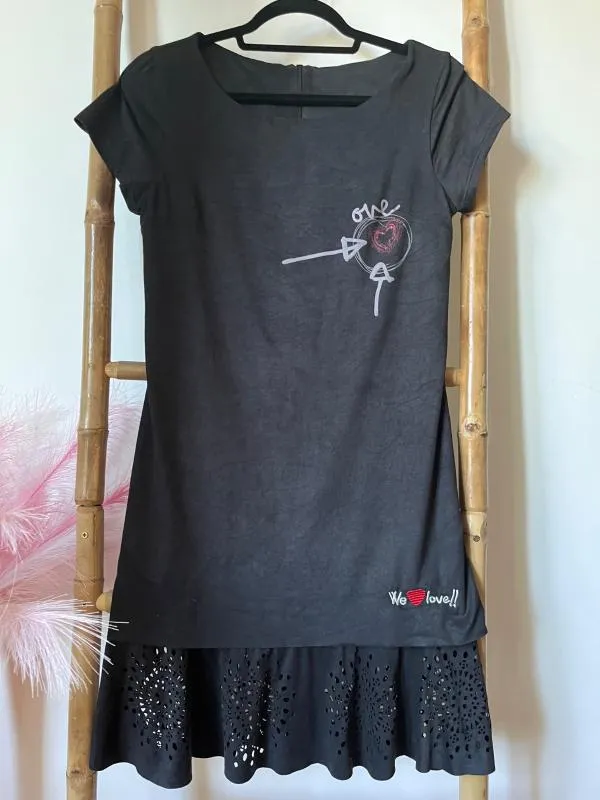 Rochie casual Desigual M | Negru, Mini, Mânecă scurtă, Logo, Dantelă, Sintetic - Image 2