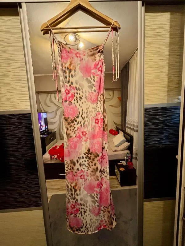 Rochie de seară Bershka M | Multicolor, Midi, Bretele subțiri, Animal print - Image 4