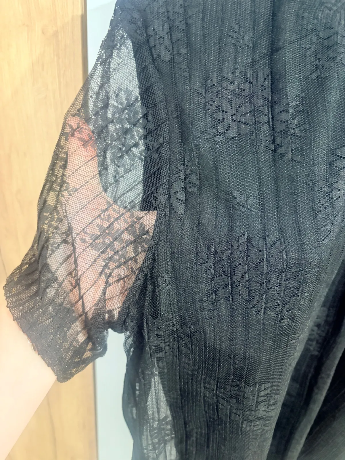 Bluză Reserved EU 44 | Negru, Normal, Mânecă scurtă, Regular fit - Image 3