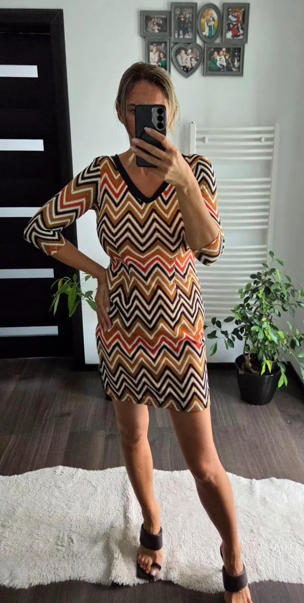 Rochie dreaptă MORE & MORE XXS | Multicolor, Mini, Mânecă trei sferturi, Decolteu în V - Image 3