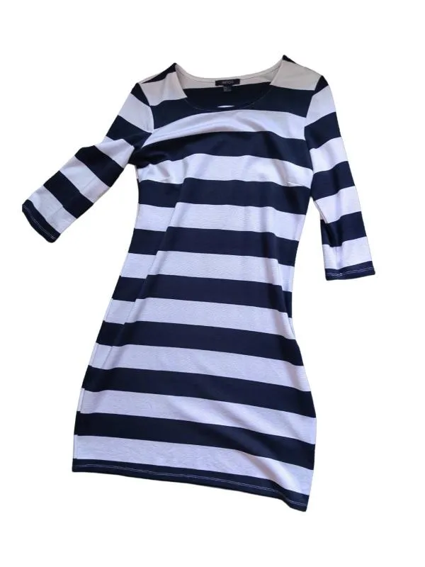 Rochie mulată Esmara M | Alb, Mini, Mânecă trei sferturi, Dungi, Vâscoză