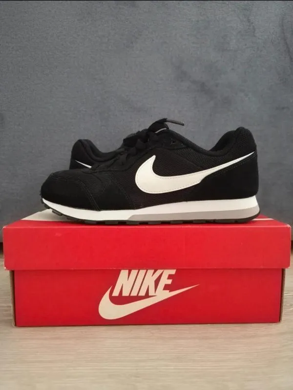 Sneakers Low Nike EU 37.5 | Negru - Image 2
