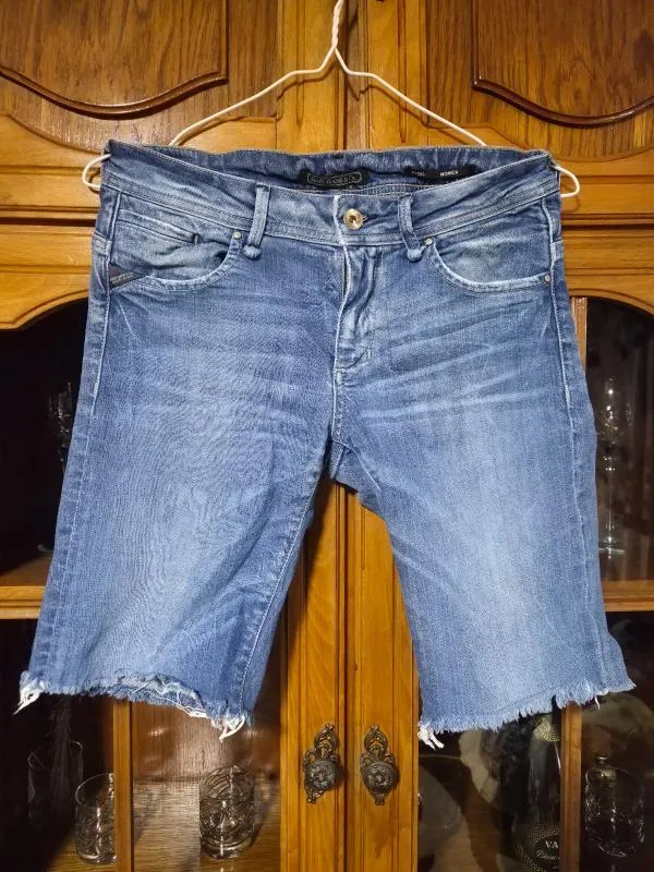 Blugi scurți slim fit Staff Jeans & Co. EU 28 | Albastru, Talie medie, Monocrom, Franjurați   Tăiați jos - Image 8