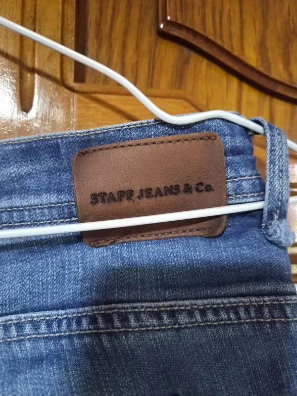Blugi scurți slim fit Staff Jeans & Co. EU 28 | Albastru, Talie medie, Monocrom, Franjurați   Tăiați jos - Image 5