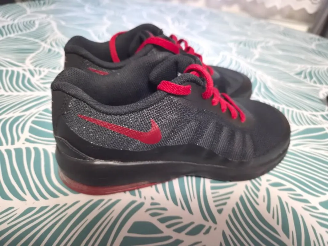 Sneakers Nike Băieți 34 | Negru - Image 3