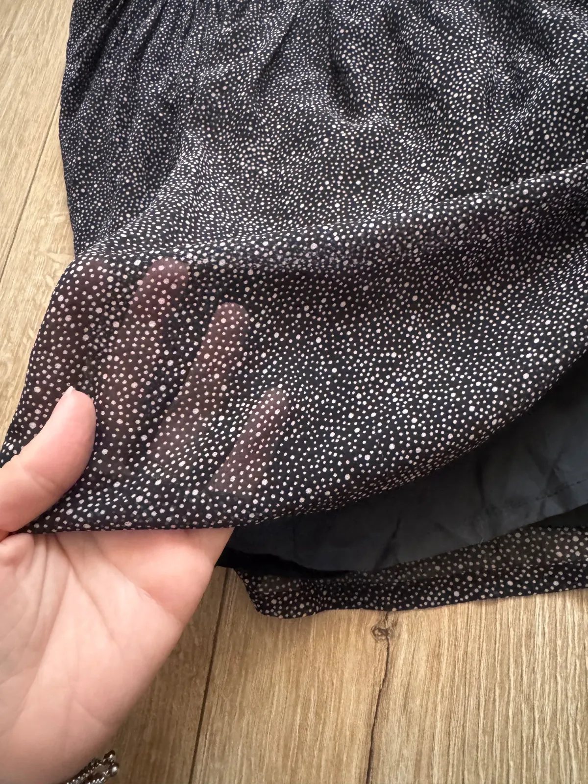 Fustă Mini Guess S | Negru, Talie înaltă, Cu volane fit, Buline & Imprimeuri mici, Poliester - Image 6