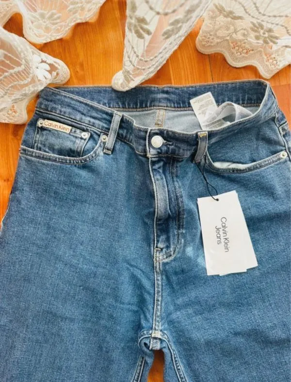Blugi Mom fit Calvin Klein M | Albastru, Lungi, Talie înaltă, Clasici Simpli - Image 2