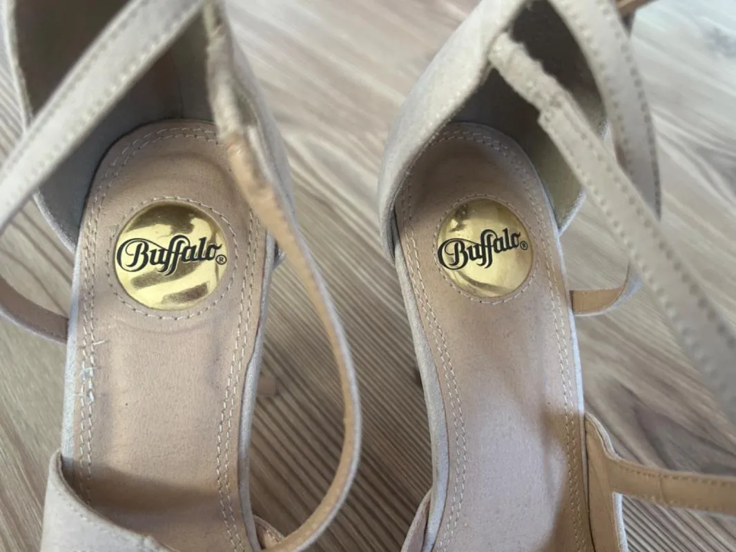 Pantofi cu toc înalt stiletto baretă Buffalo EU 37 | Bej - Image 3
