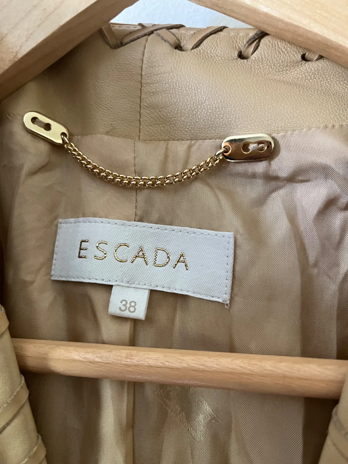Blazer Escada EU 38 | Caramel, Fără glugă, Monocrom, Piele naturală - Image 8