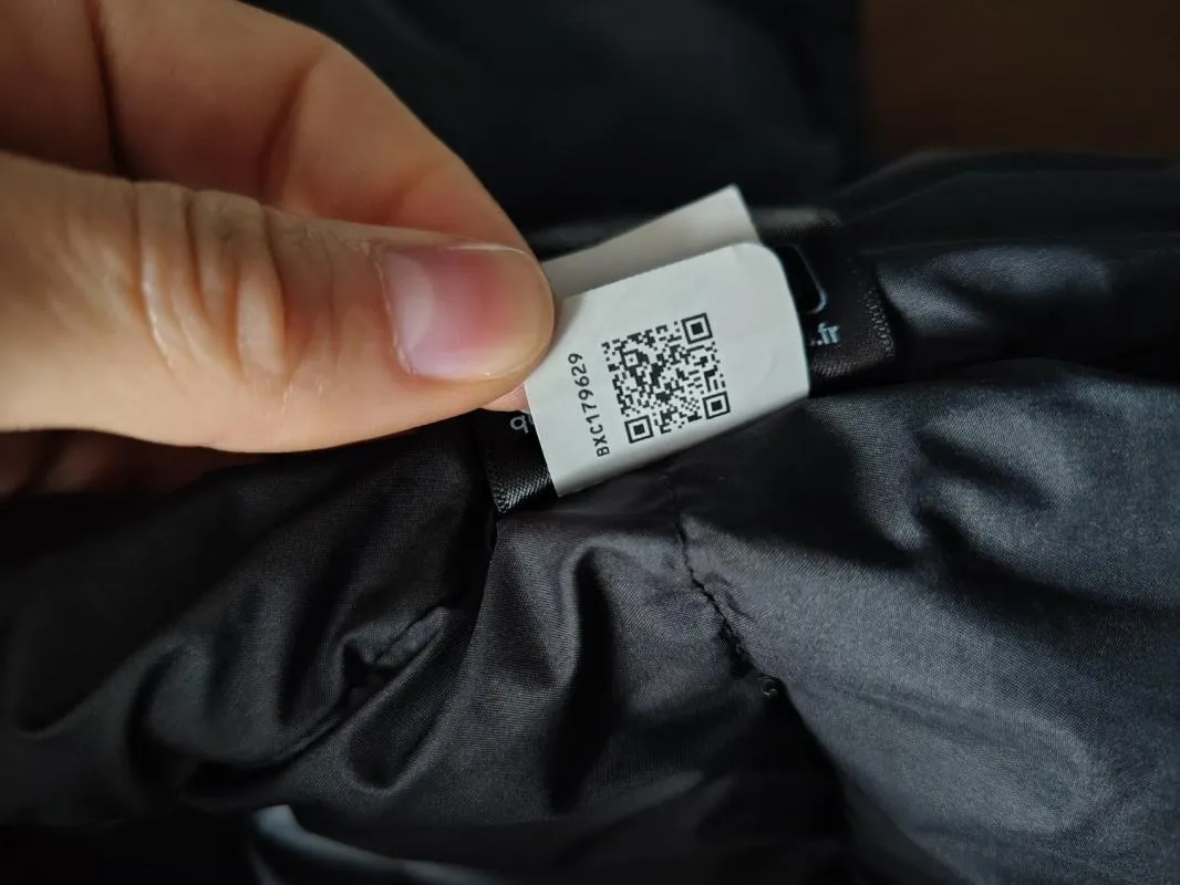 Geacă matlasată The North Face XS | Negru, Cu glugă, Monocrom - Image 6